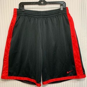 NIKE Men’s XL Lined BasketballShorts Black/Red EUC